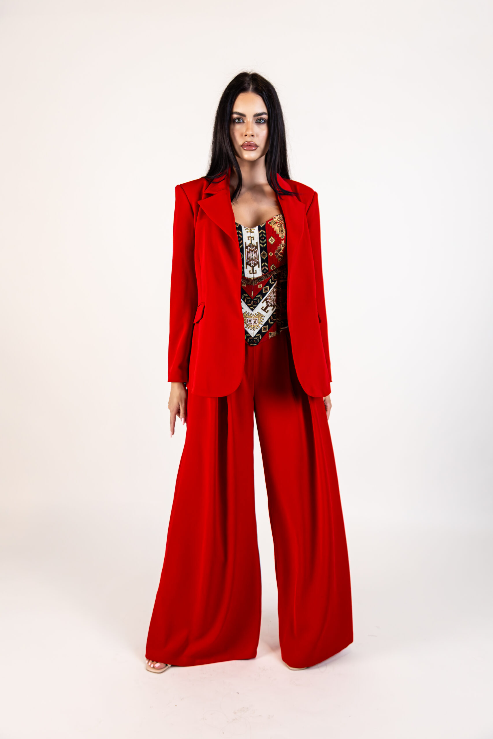 costum palazzo rosu scarlatta sacou oversize pantaloni palazzo cu falduri casano